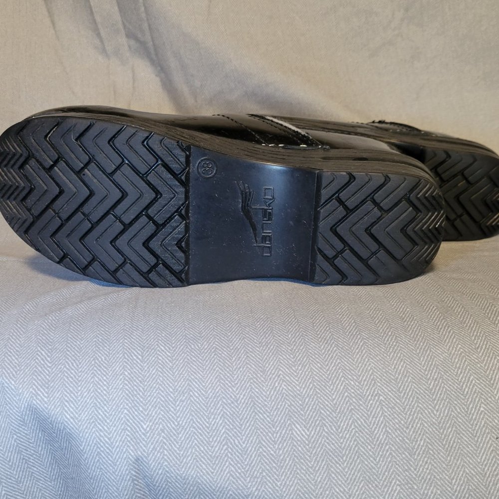 Dansko Professional Clog- Black Patent- Size 38 - image 3
